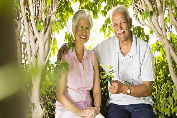 How To Compare Senior Insurance Policies Effectively