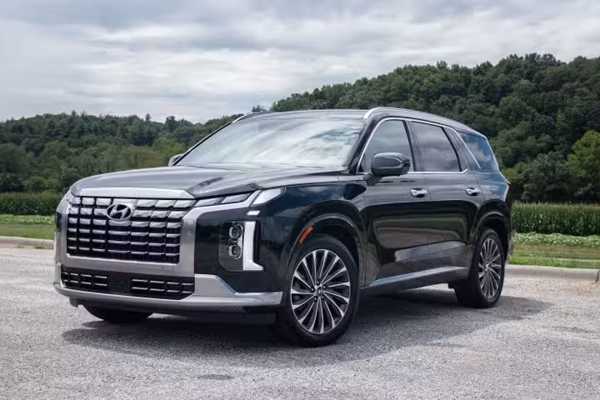 The 2025 Hyundai Palisade: Comfort, Technology, and Confidence for the Modern Family